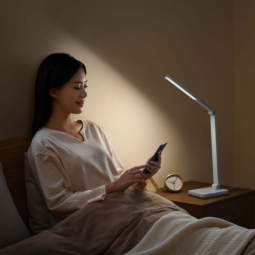 Xiaomi Mijia Table Lamp 2 Lite - Xiaomi Desk Setup のレビューと価格