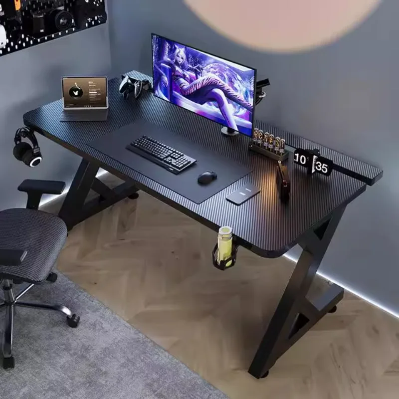Q Minimalist Black Computer De - Desk Setup Designer のレビューと価格