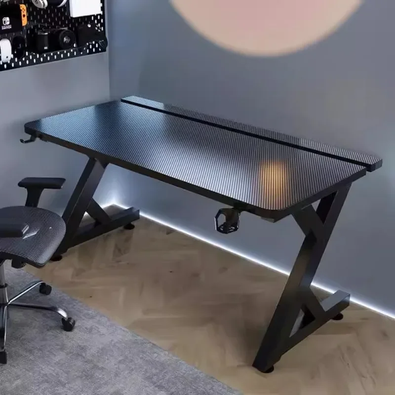 Q Minimalist Black Computer De - Desk Setup Designer のレビューと価格