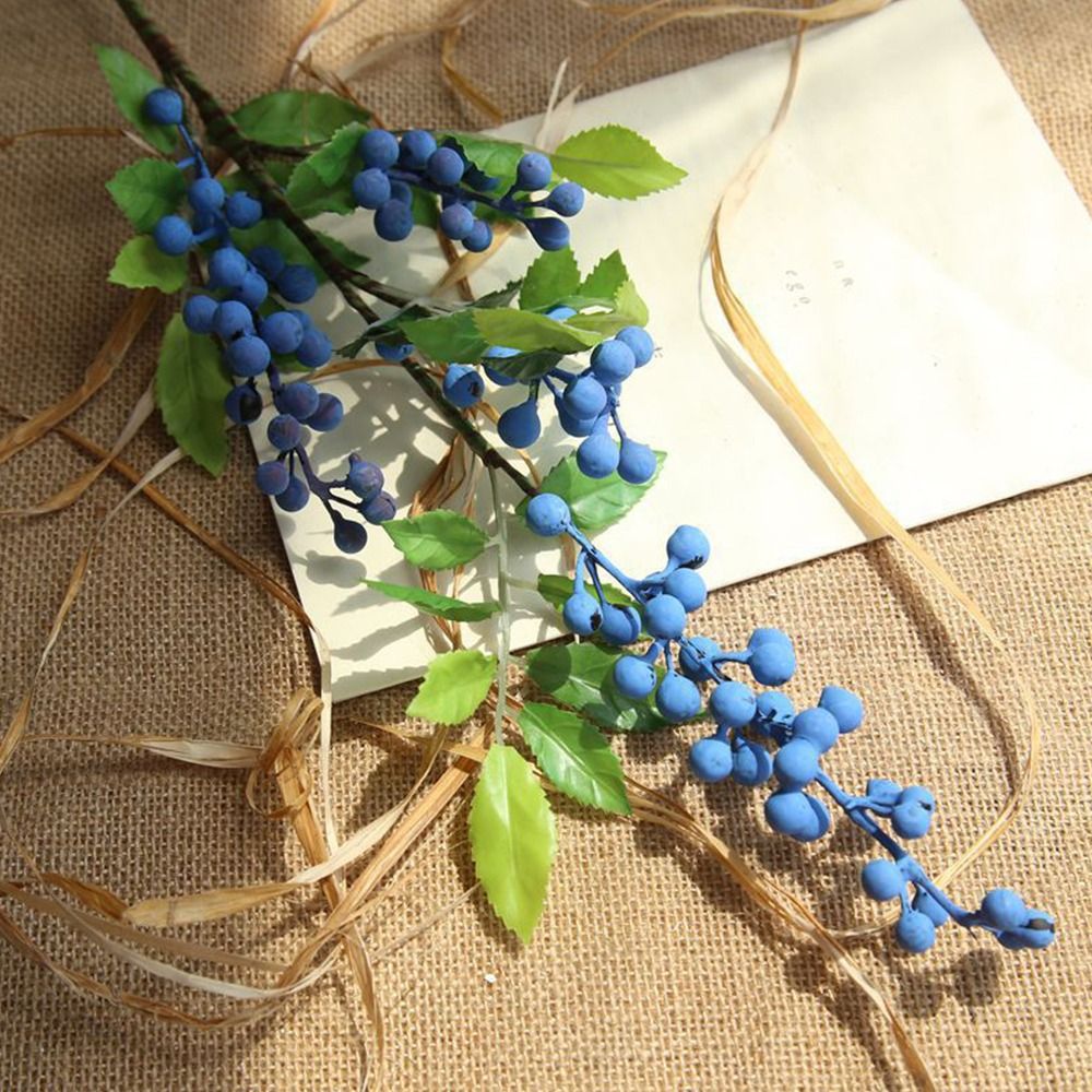 70cm Christmas Berry Branches  - Desk Setup Photo のレビューと価格