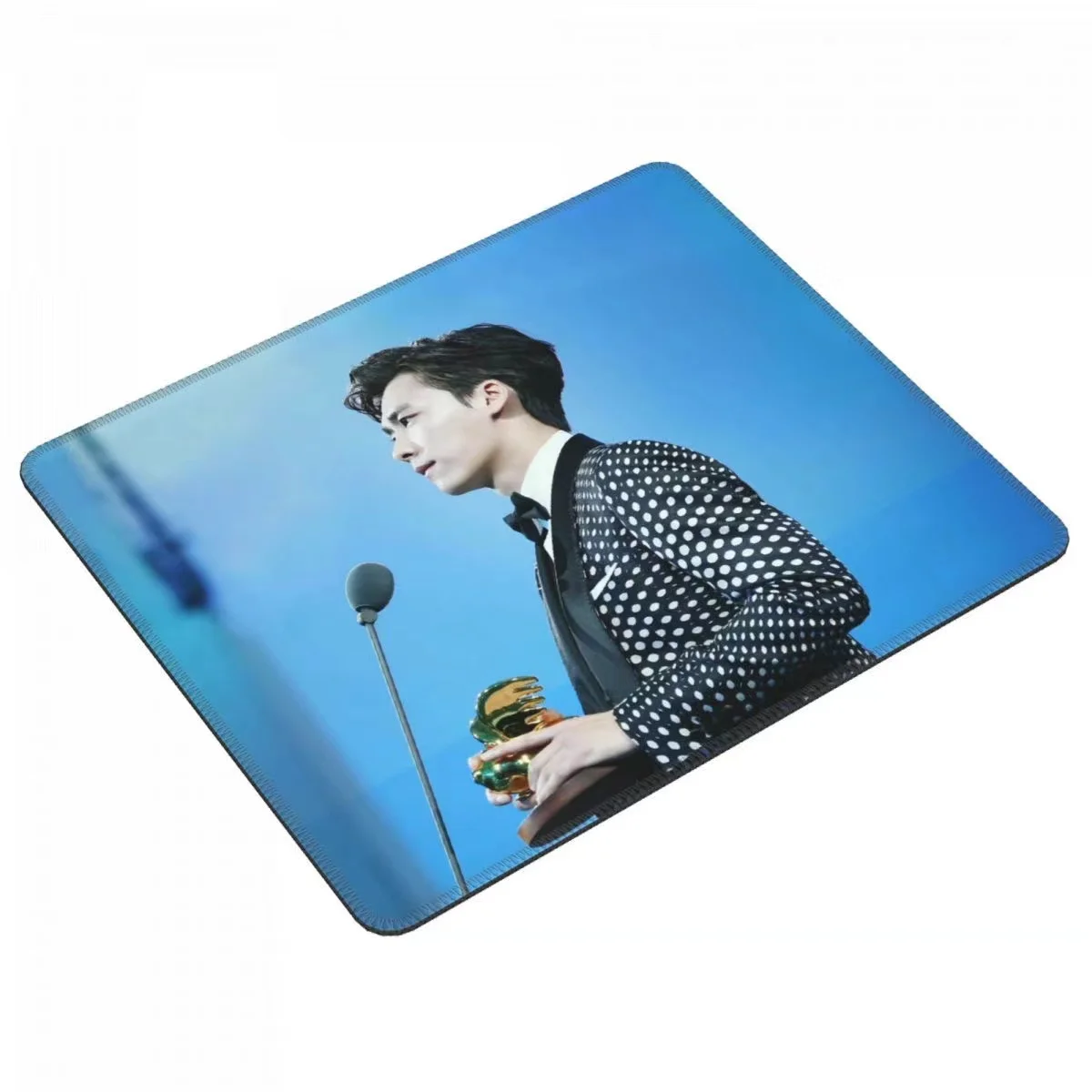 Li Yifeng HD Poster Computer R - Rubber Mat Desk のレビューと価格